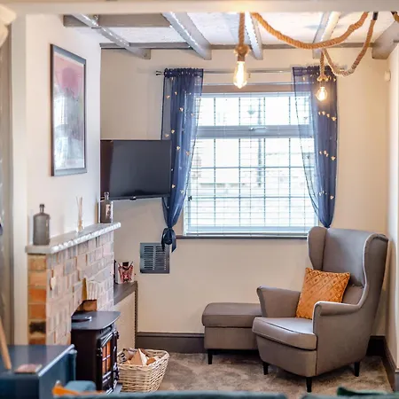 The Tipsy Bee At 143, Guisborough