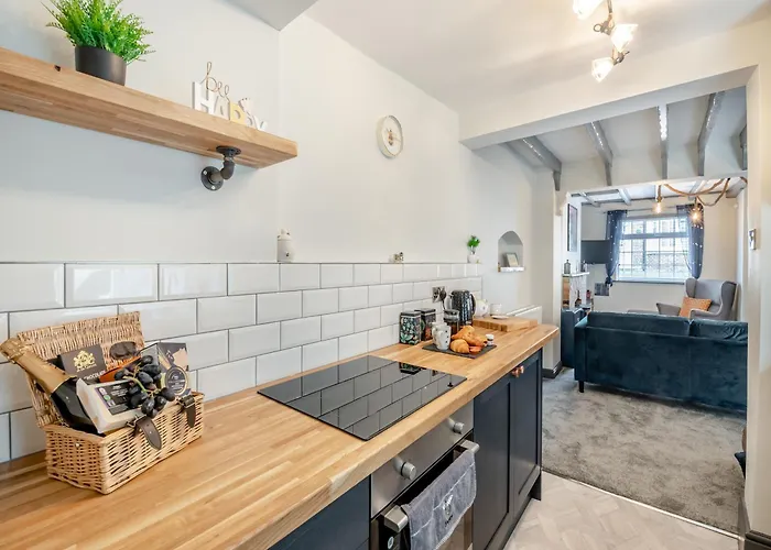 The Tipsy Bee At 143