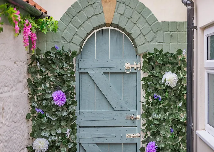 The Tipsy Bee At 143 بيت للعطل *