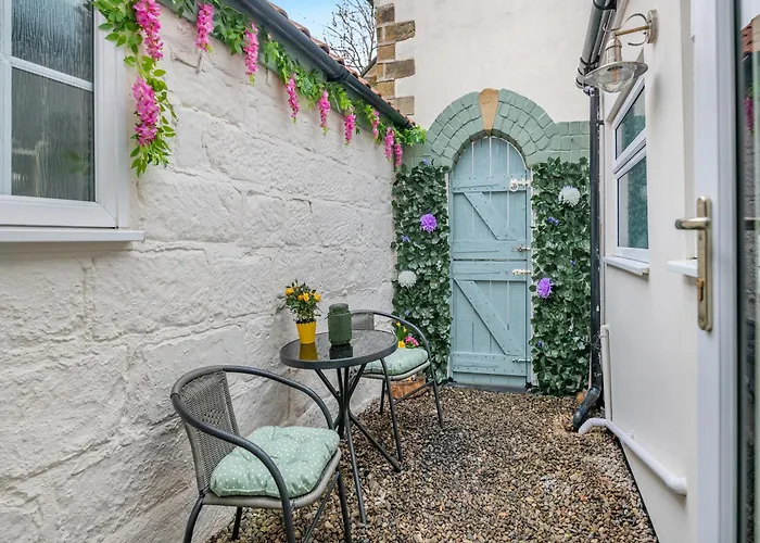 بيت للعطل The Tipsy Bee At 143 *