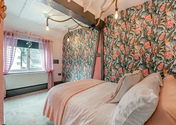 The Tipsy Bee At 143 بيت للعطل غيوسبرو