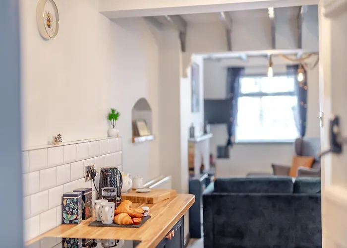 The Tipsy Bee At 143